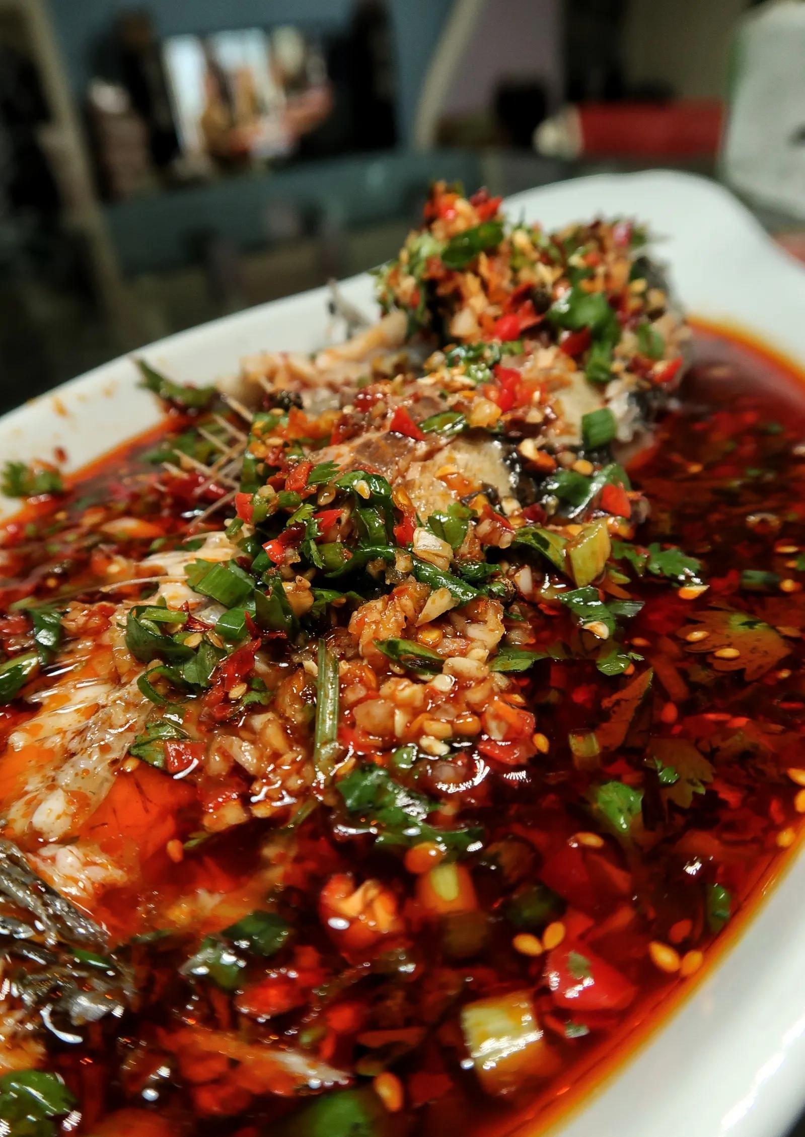 凉拌鲫鱼外地特别是往北的朋友听了心口恐怕都要一寒