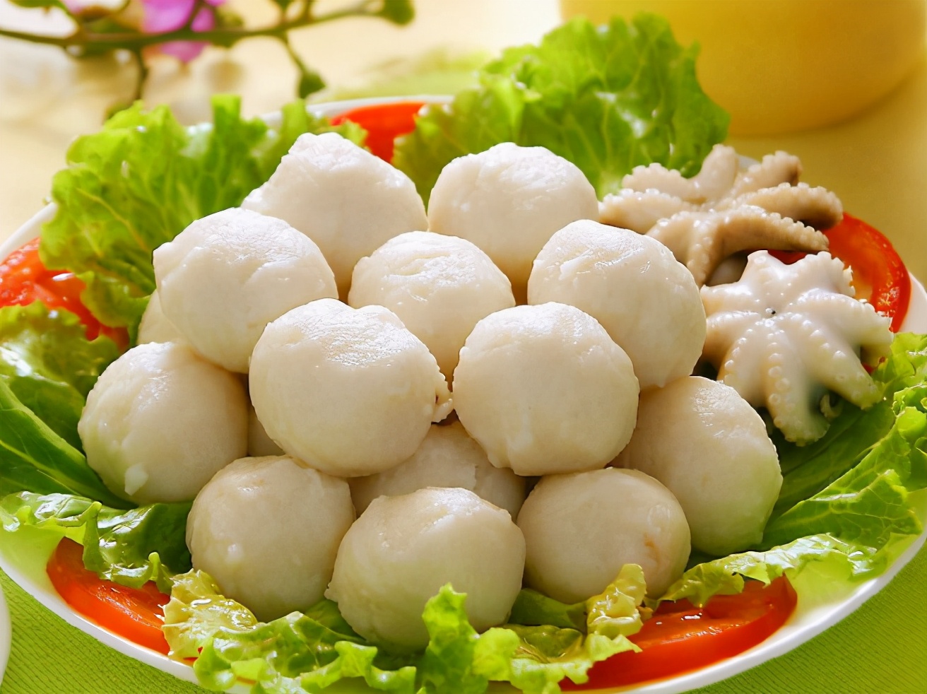 超市的鱼丸有鱼肉吗?为啥那么q弹还便宜?为了健康,别再乱吃了