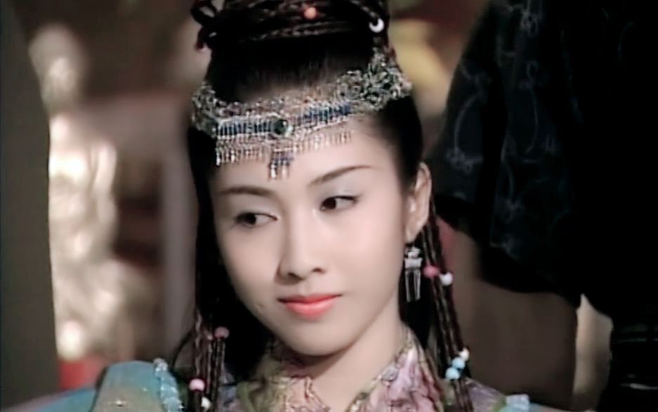 颜值巅峰时,李嘉欣都会逊色|黎姿|赵敏|周芷若_新浪新闻