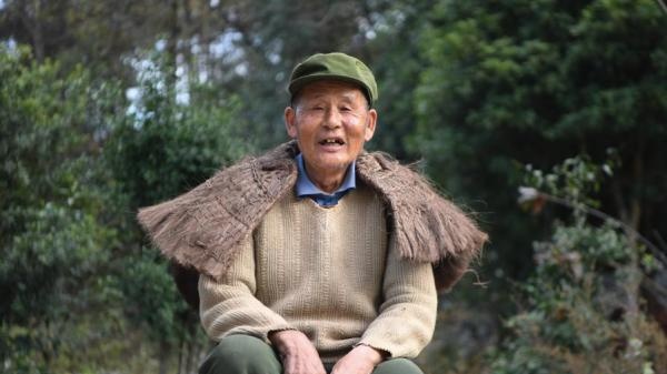正文 彭国飞如今成了杨木村的"红人,他当了一辈子农民,没想到在75岁