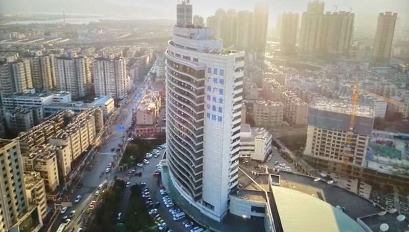 昆明广播电视台"蔚蓝云品"电商平台让青年重新认识 "老字号"