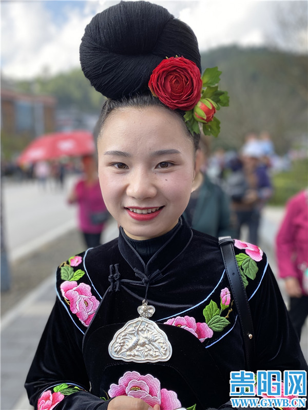 图集雷山苗年苗族阿妹盛装亮相