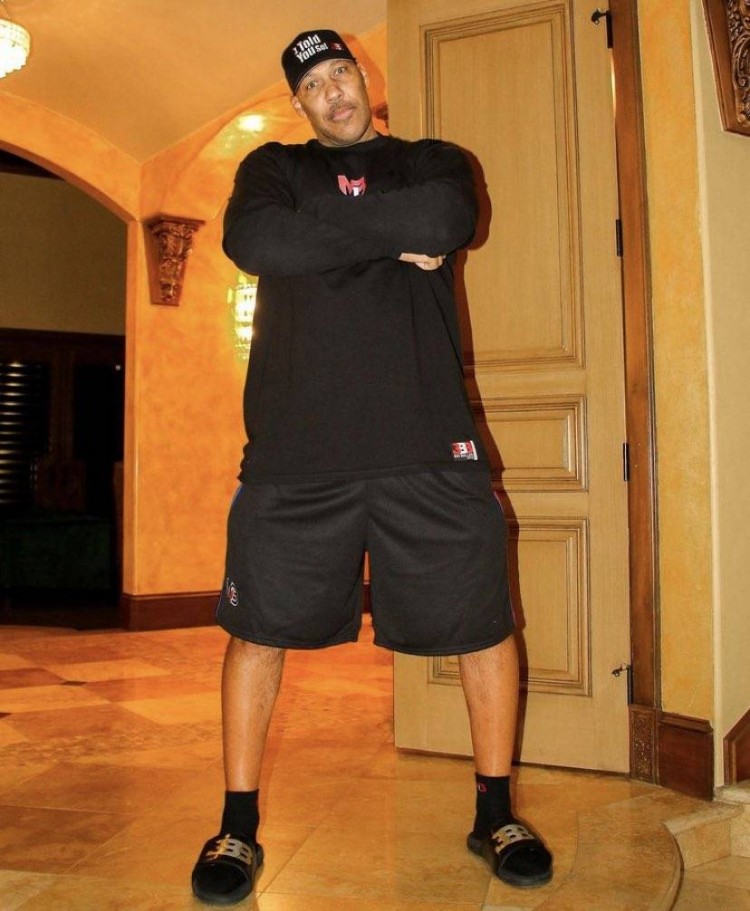 正文  随后,球爹拉瓦尔-鲍尔发文晒照,祝贺儿子被选中:"我告诉你过你