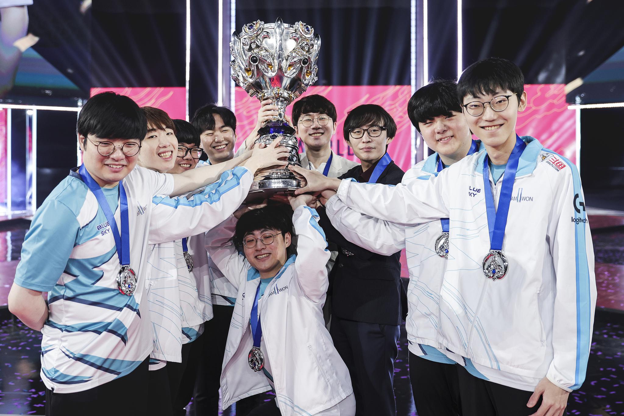 上海成就s10总决赛:114家品牌入局,全球收视爆棚