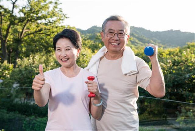 中国首批“丁克”已步入晚年，无儿无女的他们，是否会后悔？休闲区蓝鸢梦想 - Www.slyday.coM