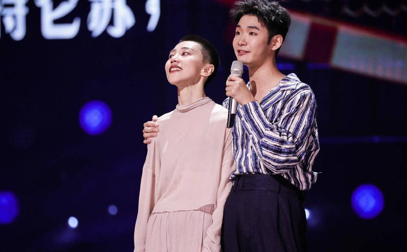 谢欣与胡沈员羊城晚报:同为中国现代舞的引领者,"陶身体剧场"的段妮