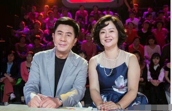 头婚遇上张芝华,二婚娶尤勇前妻,如今两个儿子比他还帅