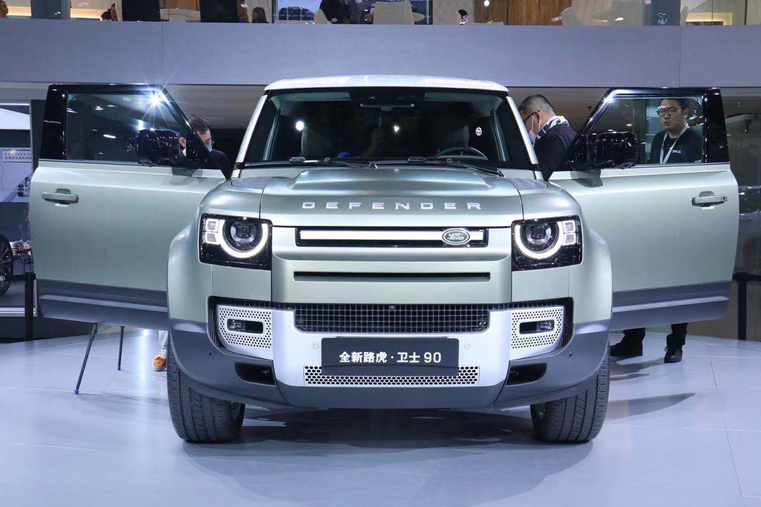 2020广州车展丨三门硬汉更时尚全新路虎卫士90亮相