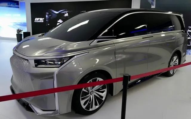 看个新车丨酷炫拽,东风风神全新概念mpv曝光