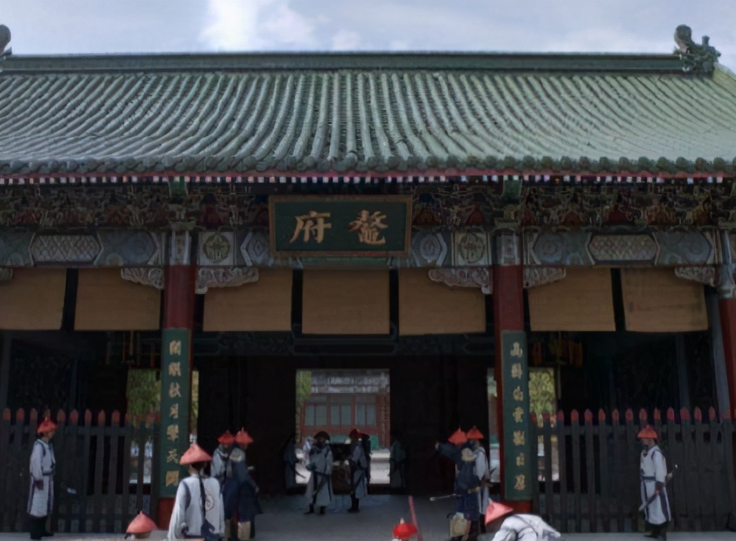 最正确的答案是,级别不够的人根本没有匾额|鳌拜|匾额|府邸_新浪新闻