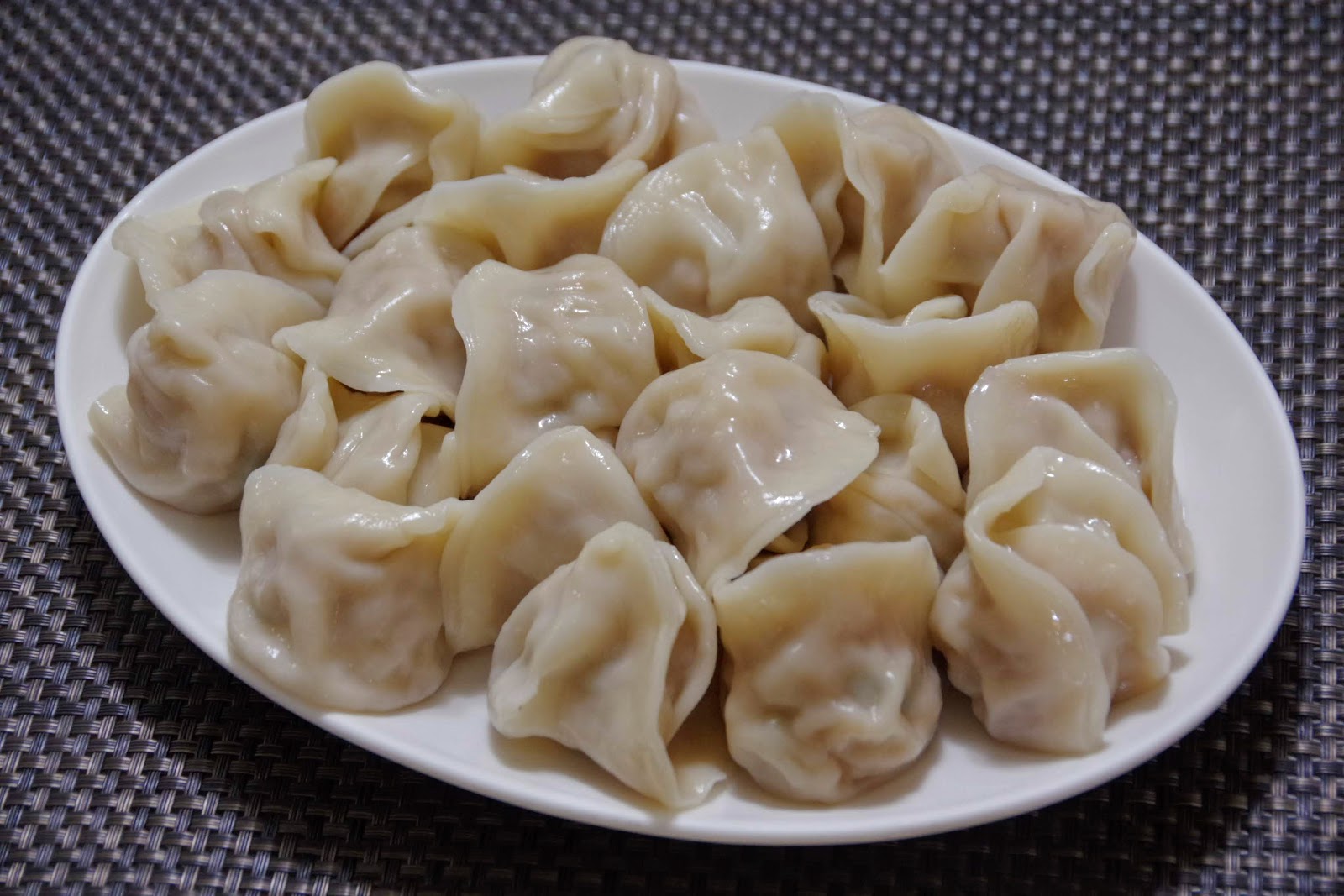 煮饺子时万万不可水开就下锅多加这1步饺子好吃不破皮