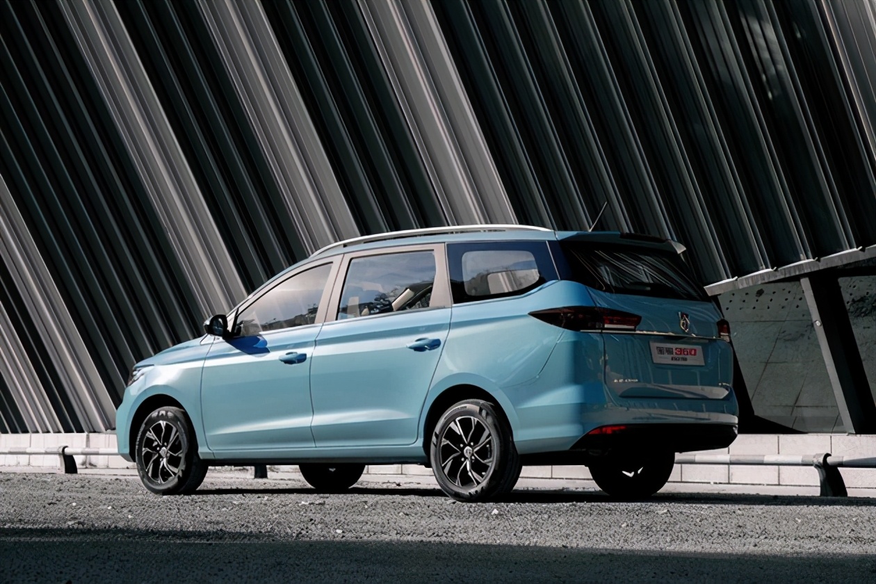 2021款宝骏360上市售价598万元起