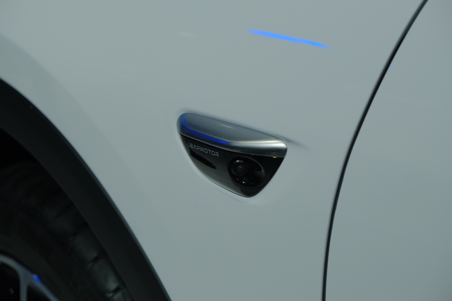 新生代的对决：零跑C11对比ARCFOX αT