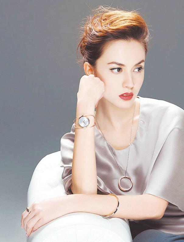 曾嘲笑原配穿xxl码的小三mandy也成了老态崩坏的大妈