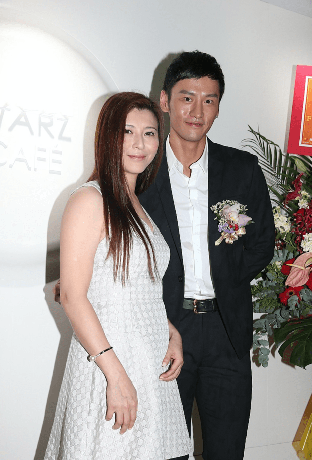 49岁蔡晓仪重提旧事曾被感情逼到两度轻生面容呆滞形似木偶