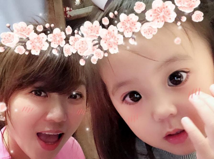 星二代户口本上都叫啥?jasper笔画多到哭,戚薇起名像闹着玩