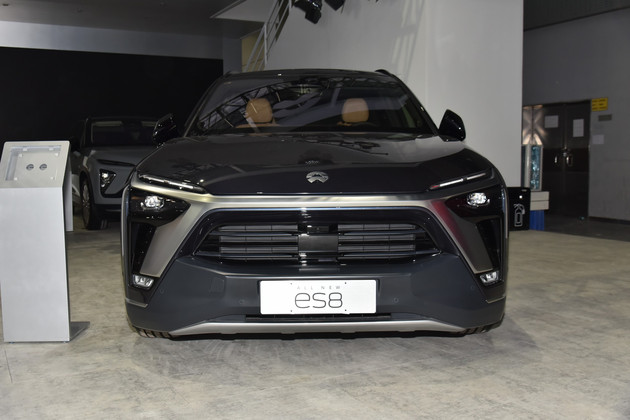 新能源中大型SUV王者 蔚来ES8对理想ONE