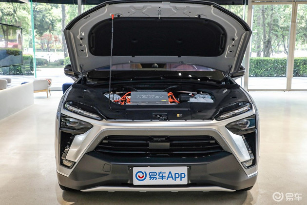 新能源中大型SUV王者 蔚来ES8对理想ONE
