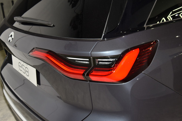 新能源中大型SUV王者 蔚来ES8对理想ONE