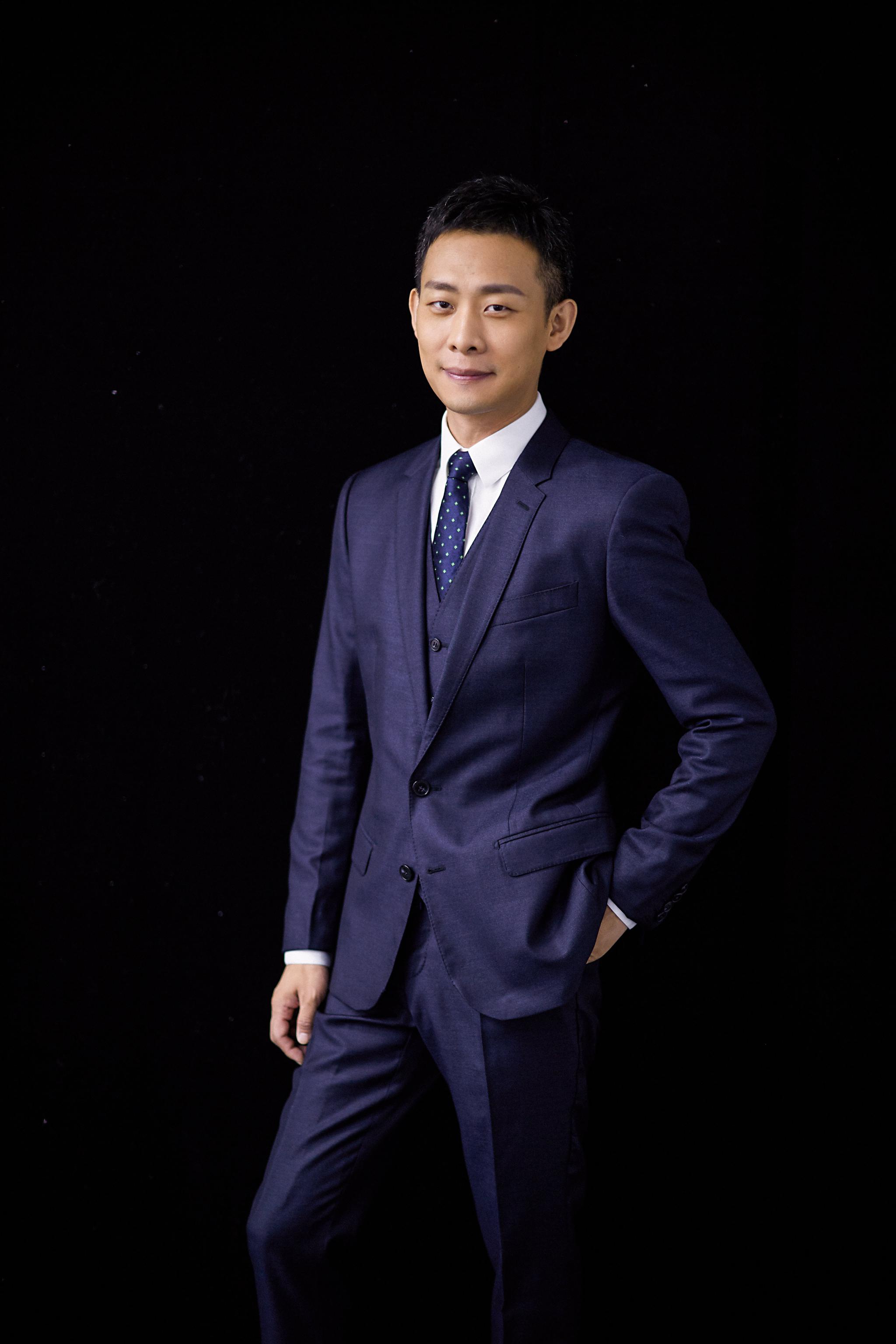 演员张译.