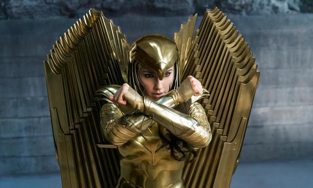 届时,内地的电影市场,又将迎来繁荣昌盛的热闹景象.