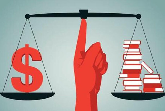 大学生每月开销全解析：谈恋爱和生活费到底要花多少钱