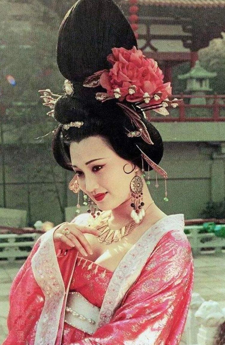 正文       而且在拍完《唐明皇》之后林芳兵有接拍了《情定少林寺》