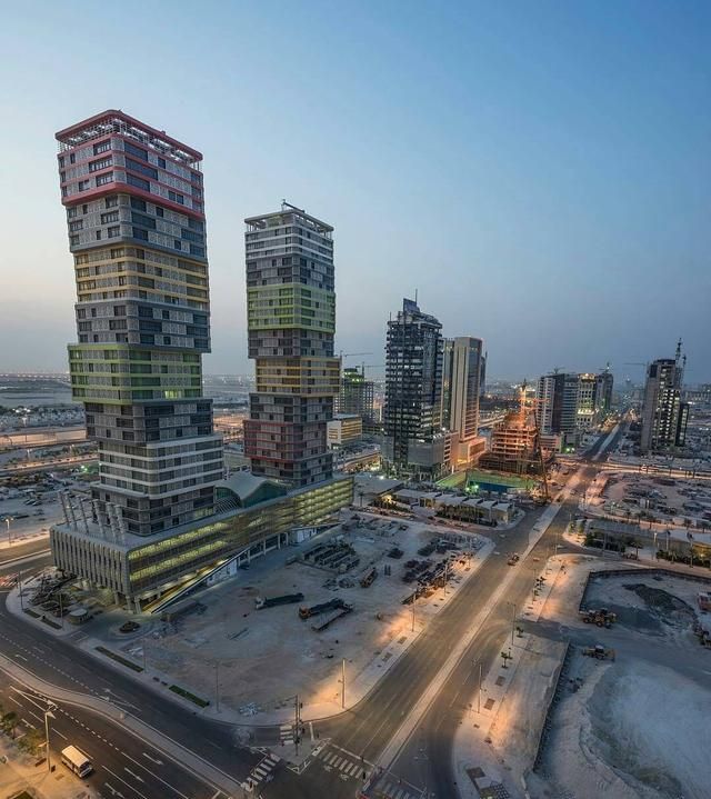 专门为世界杯建的城市:耗资近3000亿建造,最多却只能容纳45万人|世界