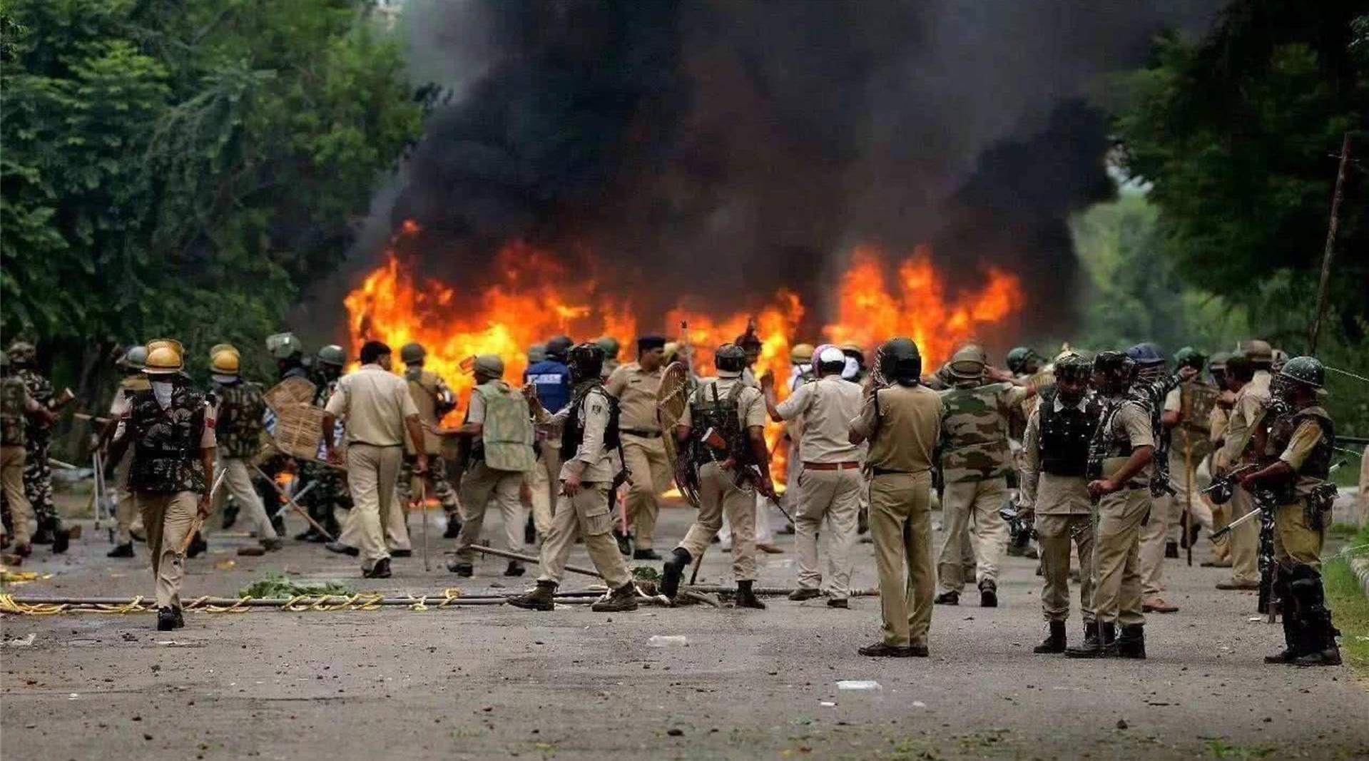 印巴爆发大规模炮战印度10多名人员死亡局势有恶化趋势