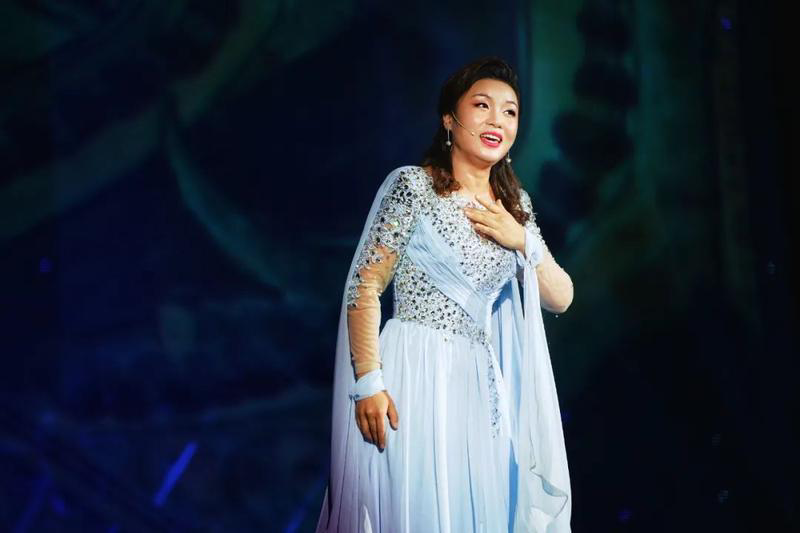 这么美妙的夜晚,我们怎么能不回味一番?