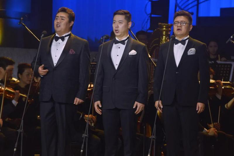 这么美妙的夜晚,我们怎么能不回味一番?|广东省|彝族|我们在这里_新浪