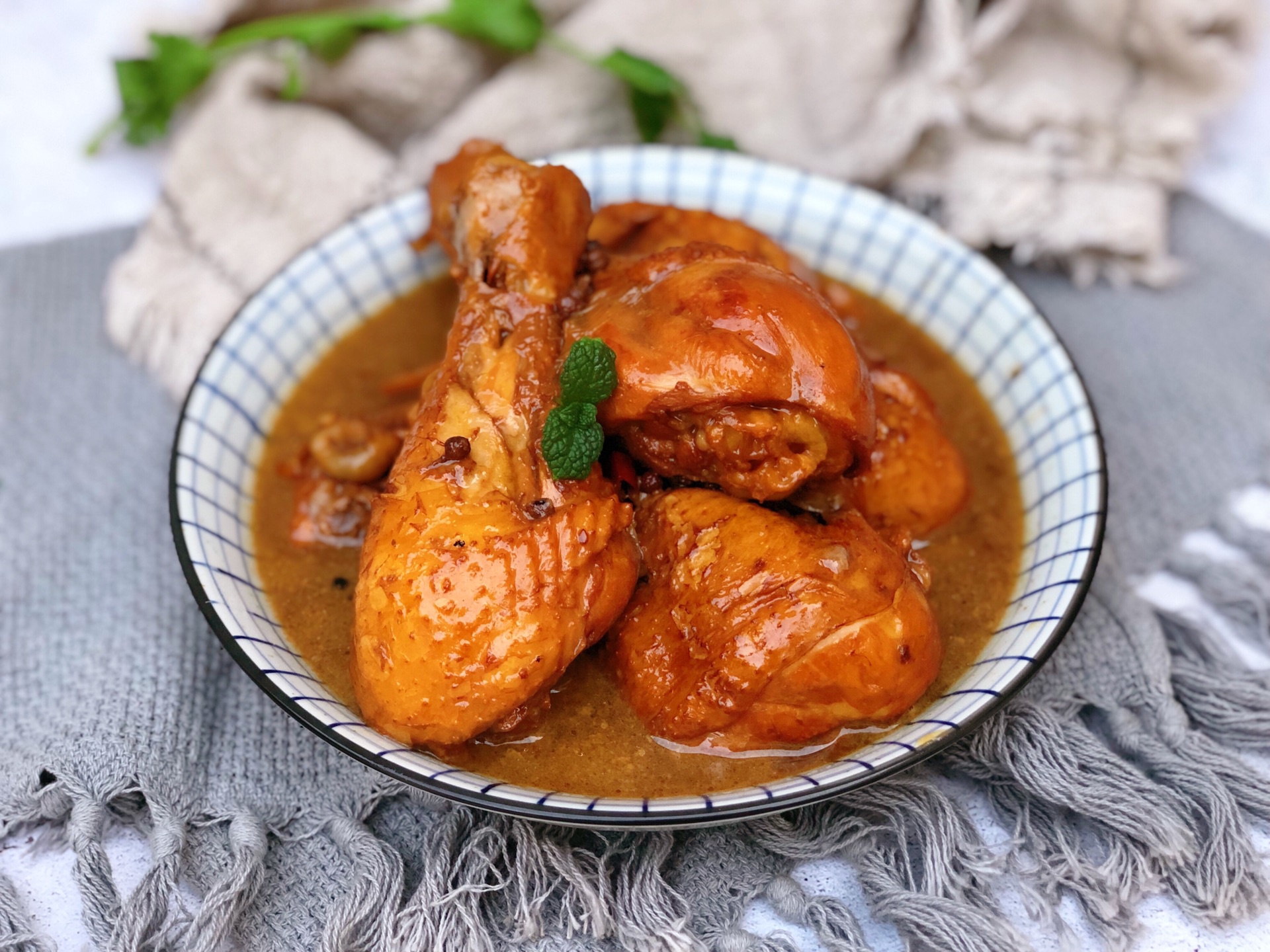 红烧鸡腿,鲜嫩多汁,简单方便零失败,不用羡慕别人的鸡腿了|鸡腿|老抽|