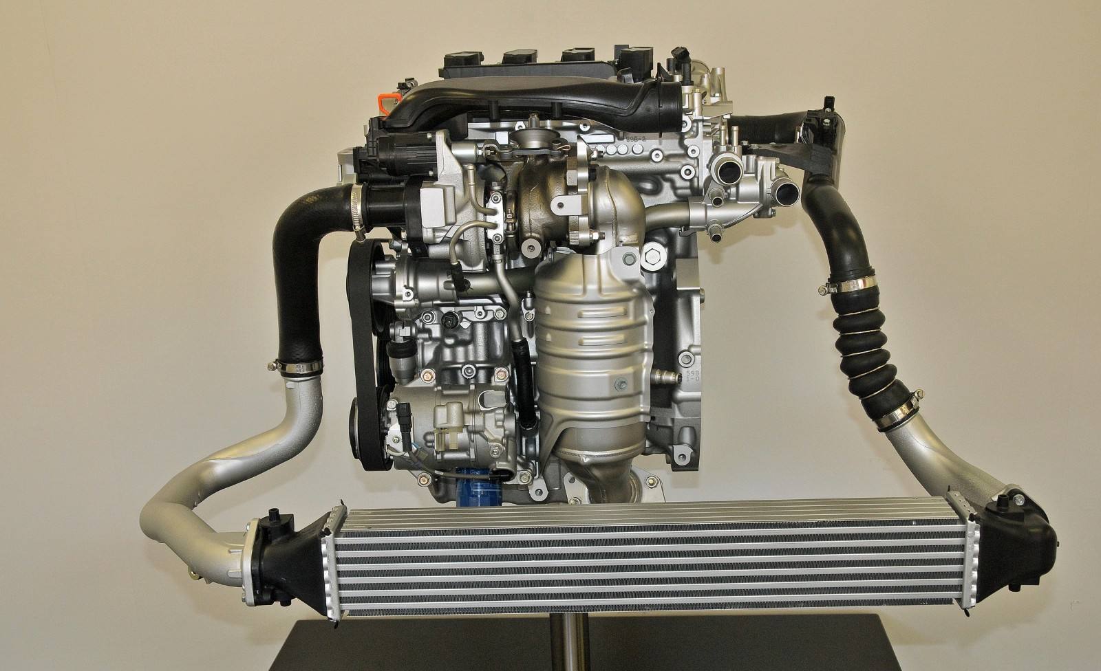 车子开暖风是否需要关ac键 关了真能省油吗 老司机操作给你看 新浪汽车 车子开暖风是否需要关ac键 关了真能省油吗 老司机操作给你看 新浪汽车