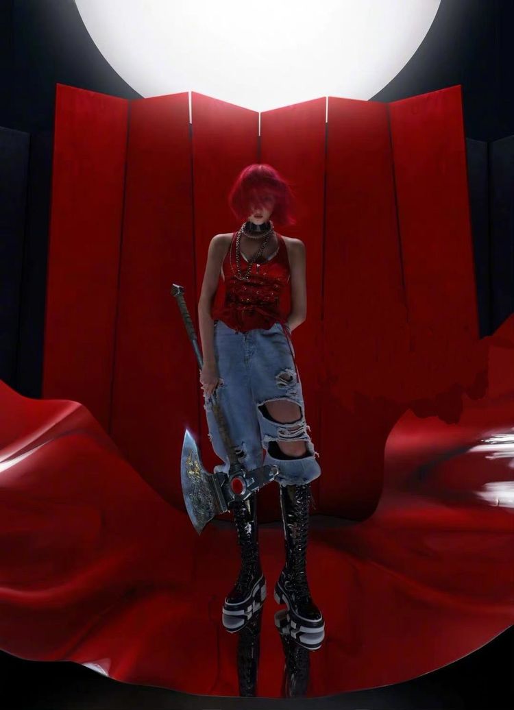 关晓彤登《男人装》封面,红色吊带造型狂野,国民闺女长大了?