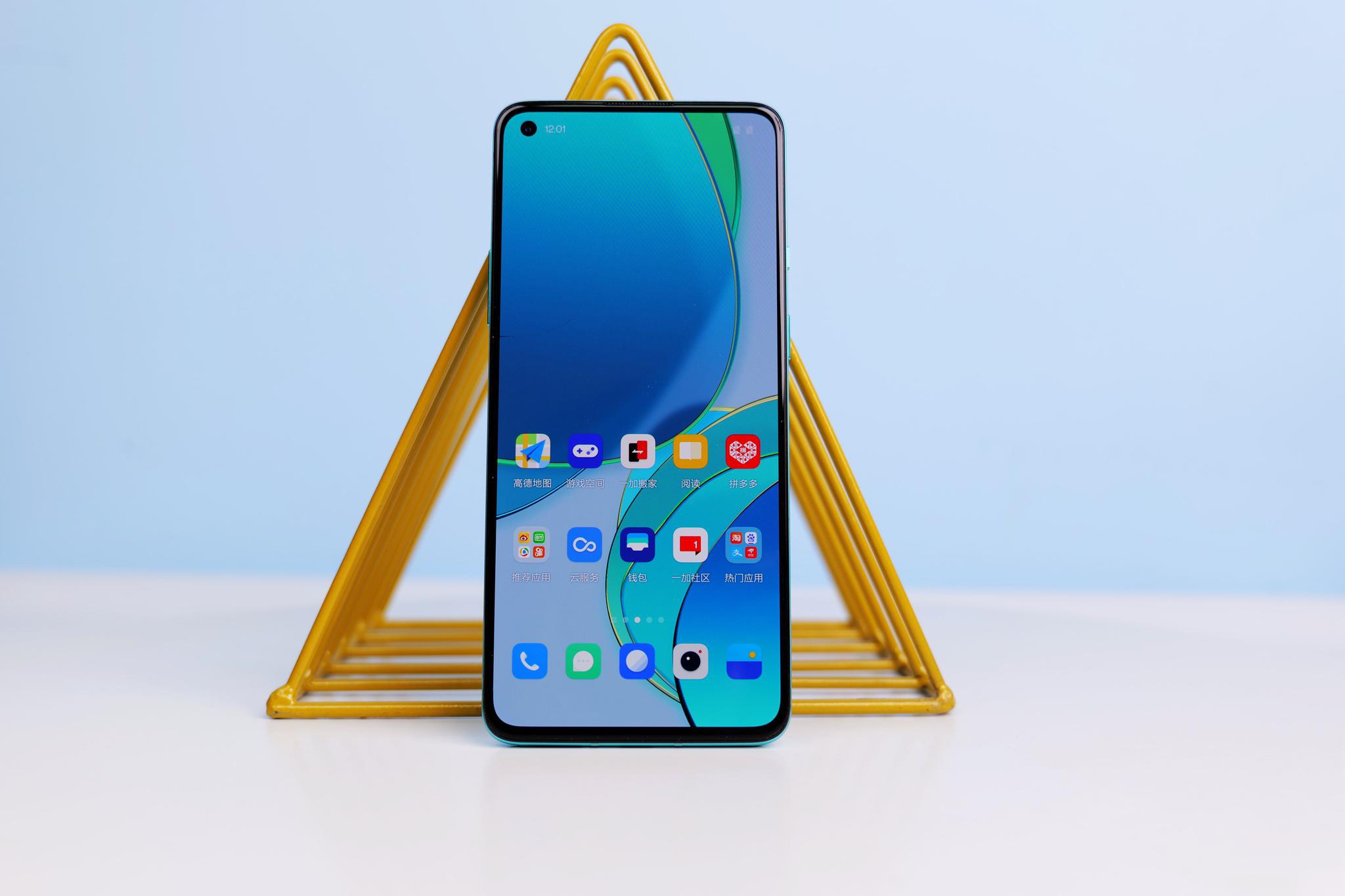 OnePlus 8T轻上手!终于明白真香机为何需要抢!