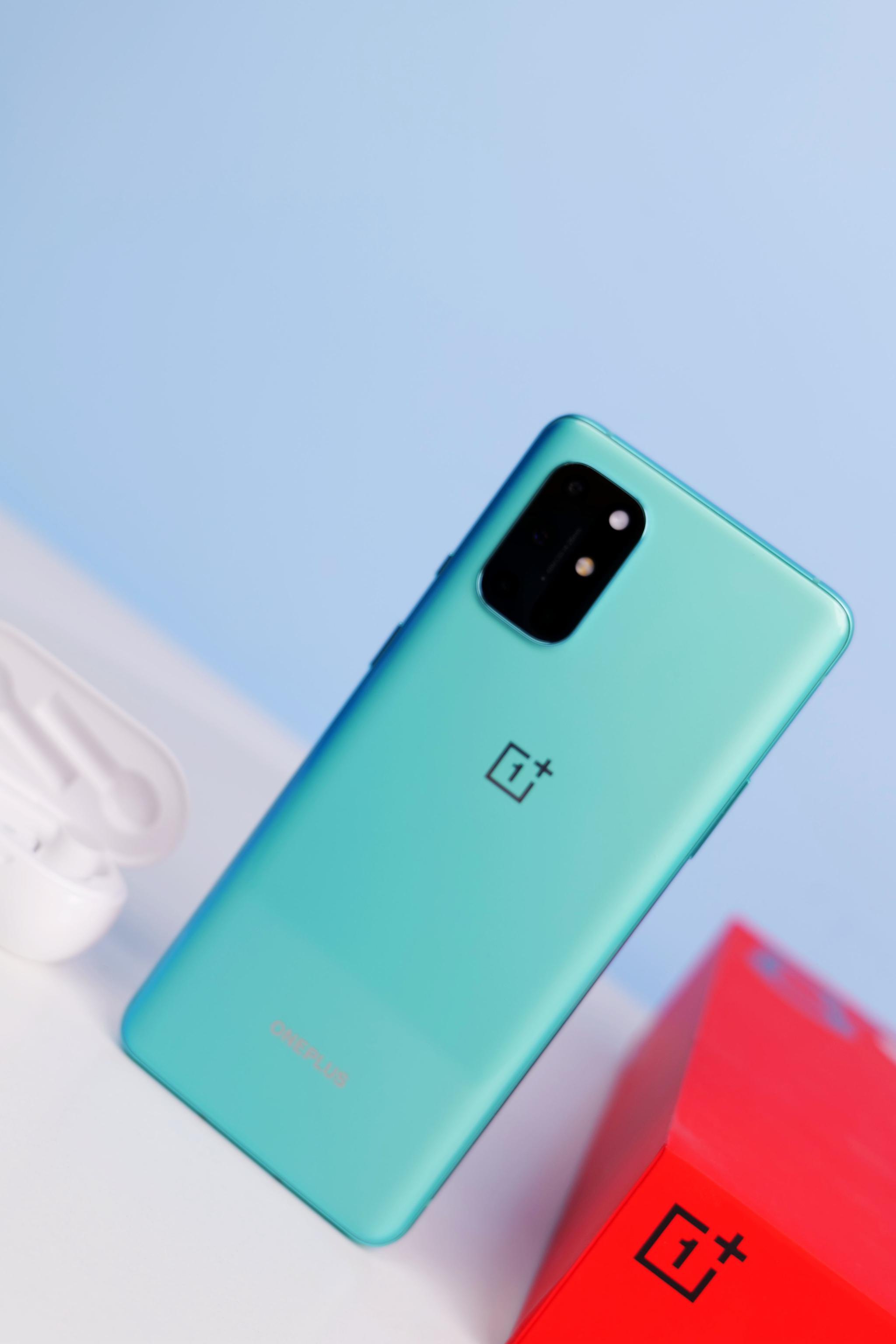 OnePlus 8T轻上手!终于明白真香机为何需要抢!