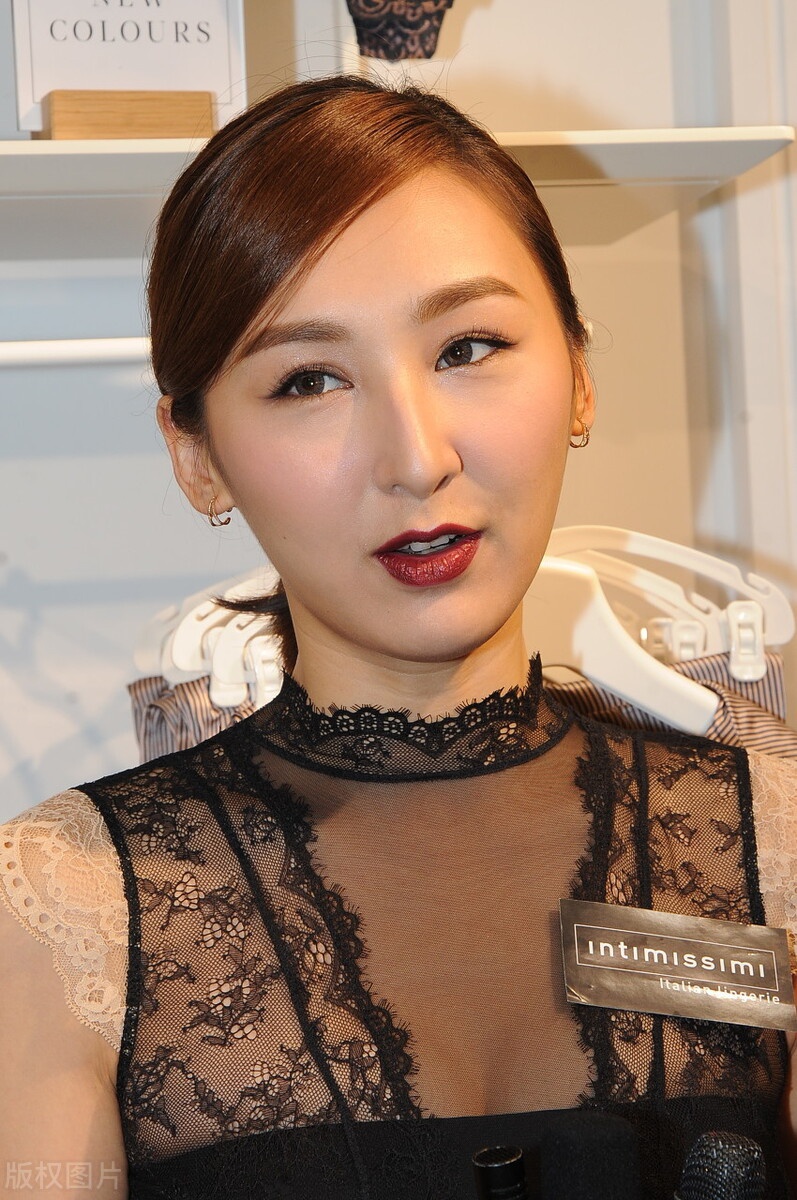 高海宁,气质真是满分 女人味十足