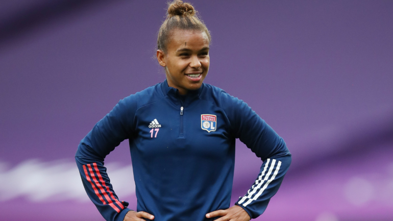 威客电竞尼基塔帕里斯讨论了里昂和巴黎圣日耳曼的竞争