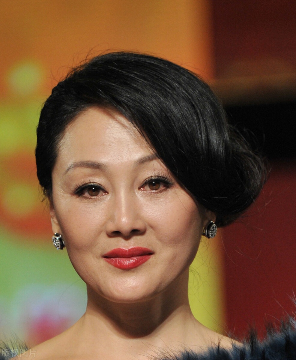 50多岁的王姬这年龄好美丽