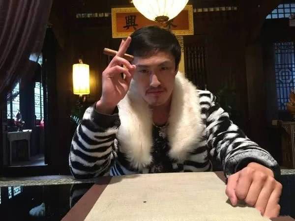 后被贾玲发掘,今登春晚一夜成名|许君聪|贾玲|春晚_新浪新闻