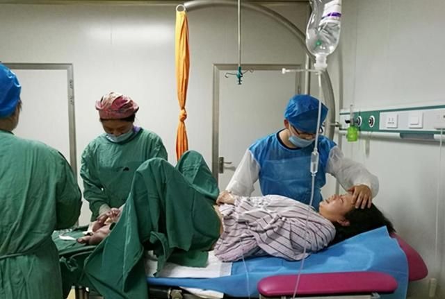 产妇|顺产|孕妇们_新浪新闻