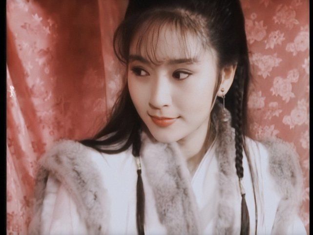 一辈子只谈一次恋爱,如今50岁一个人活得潇洒|谢祖武|张玉嬿|恋爱