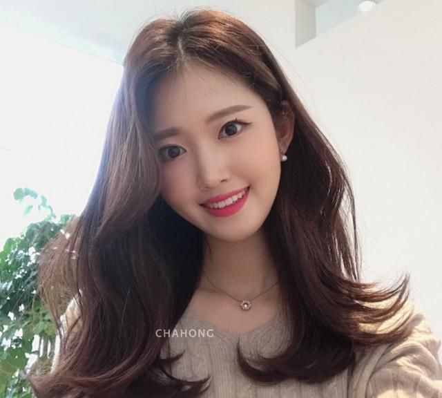 2020女发别乱剪,新时尚发型22款送给大家,无论长短都很美