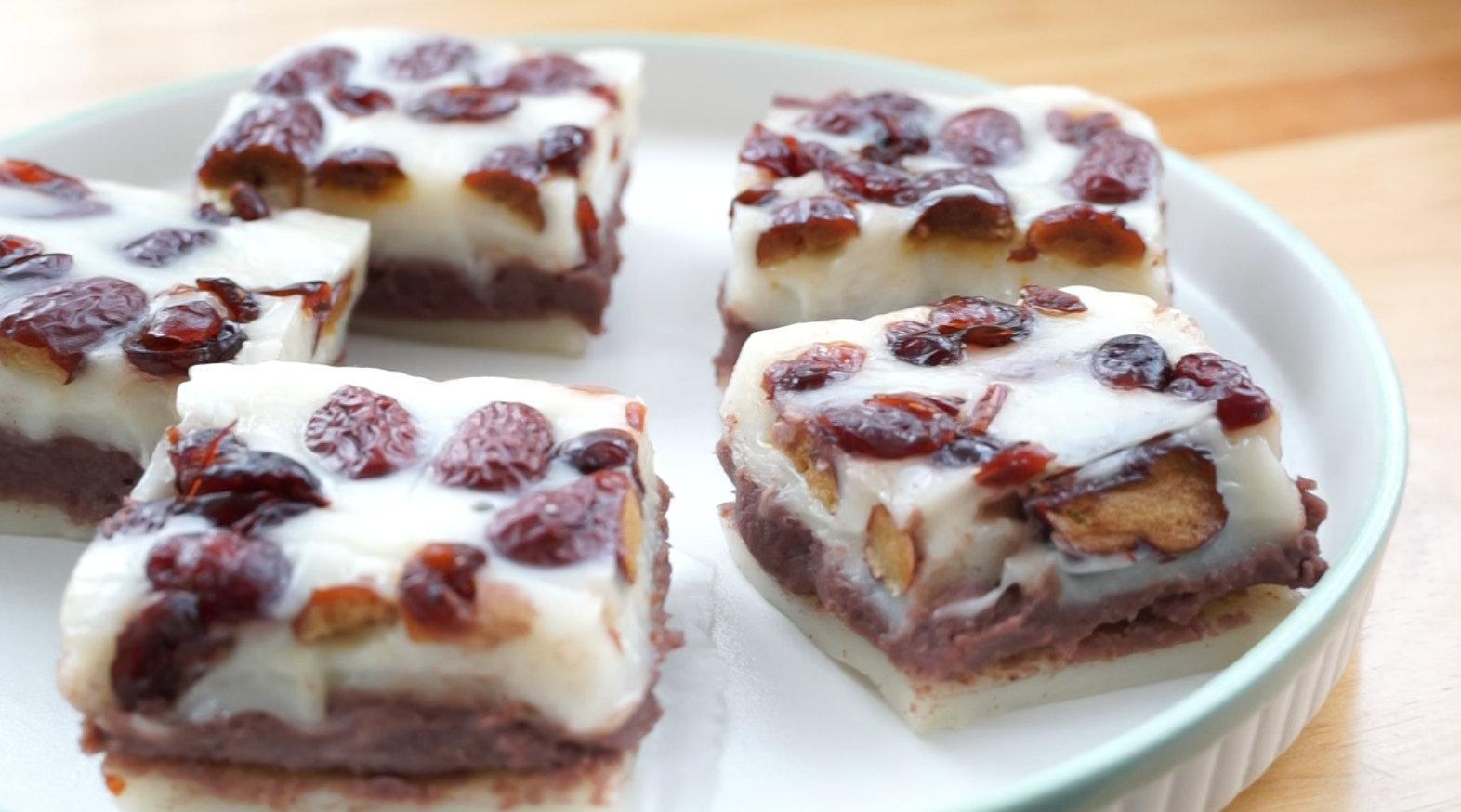 甜糯甜糯的豆沙糕,咬一口就停不下来,从做豆沙开始