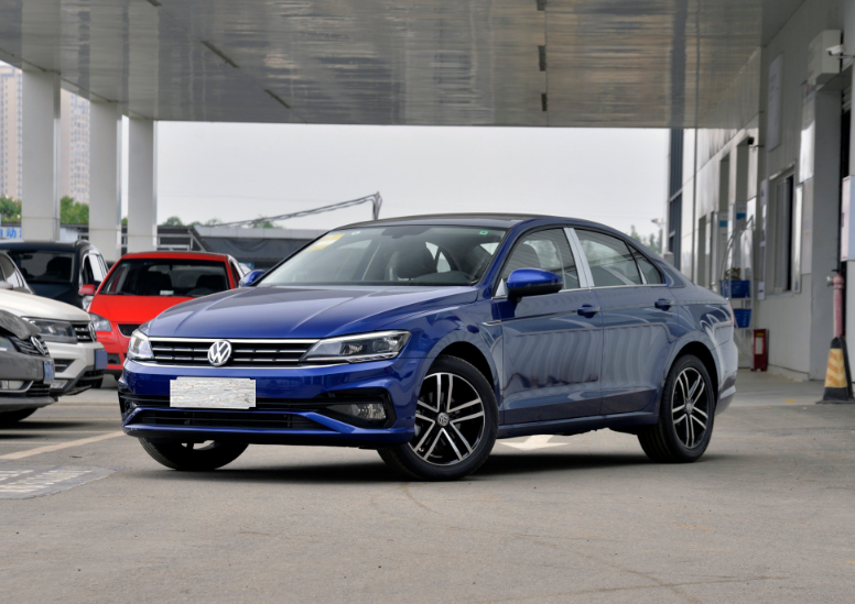 2021款大众凌渡实车到店,配无边框车门,1.5t发动机160马力