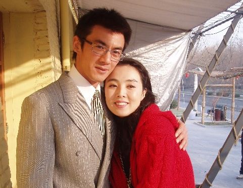 在一次机缘巧合之下,外形良好的任天野在导演庞好的认可下主演了自己