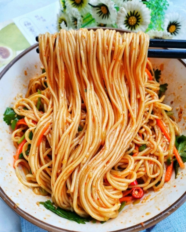 爽口又解油腻的酸辣凉拌面!简单快手一学就会