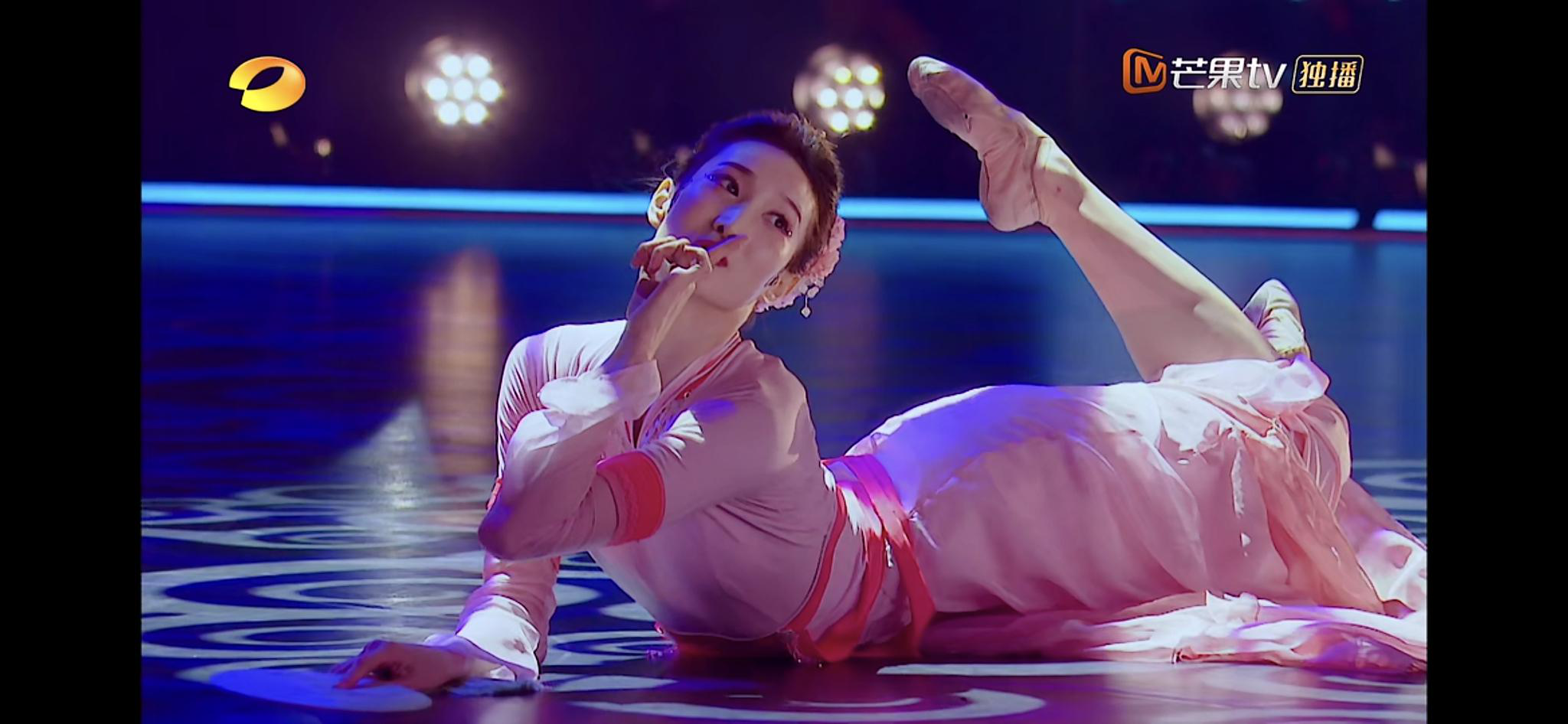 2020让人最没食欲的节目,最大感受:张艺兴的舞台好出圈