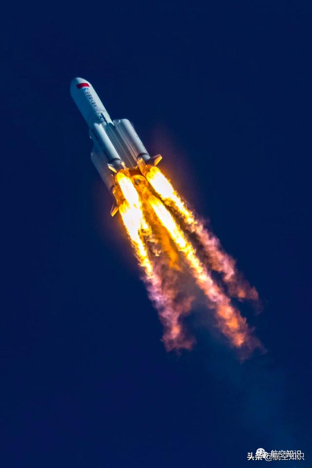 "嫦五"升空倒计时10小时:顶级摄影师教你拍出最酷炫火箭照片