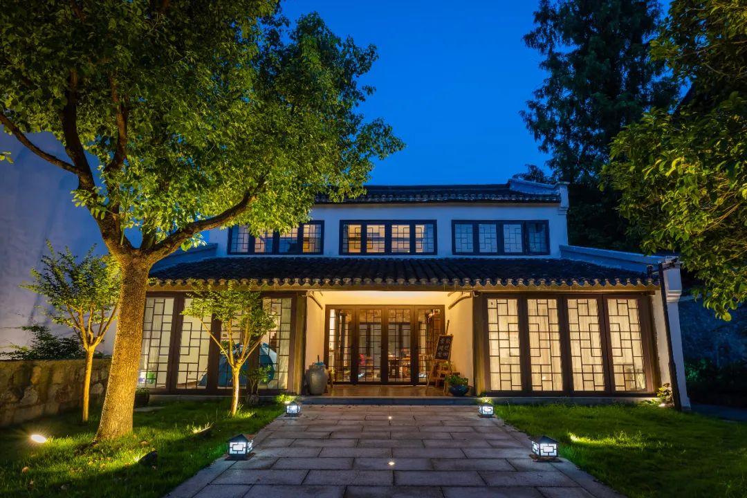 53㎡庭院房,带大浴缸,可选下午茶或正餐,节假日可用!